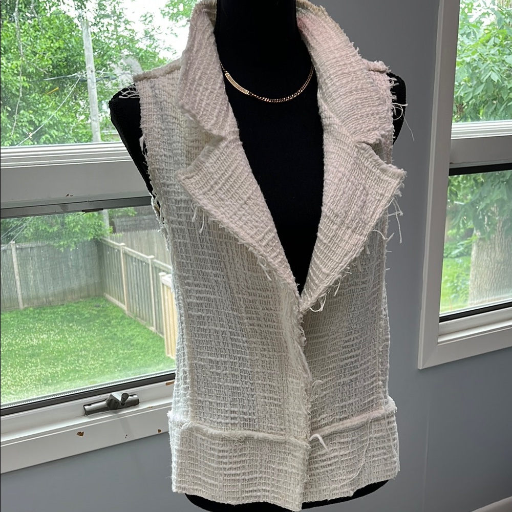 Dolan White Textured Vest size M